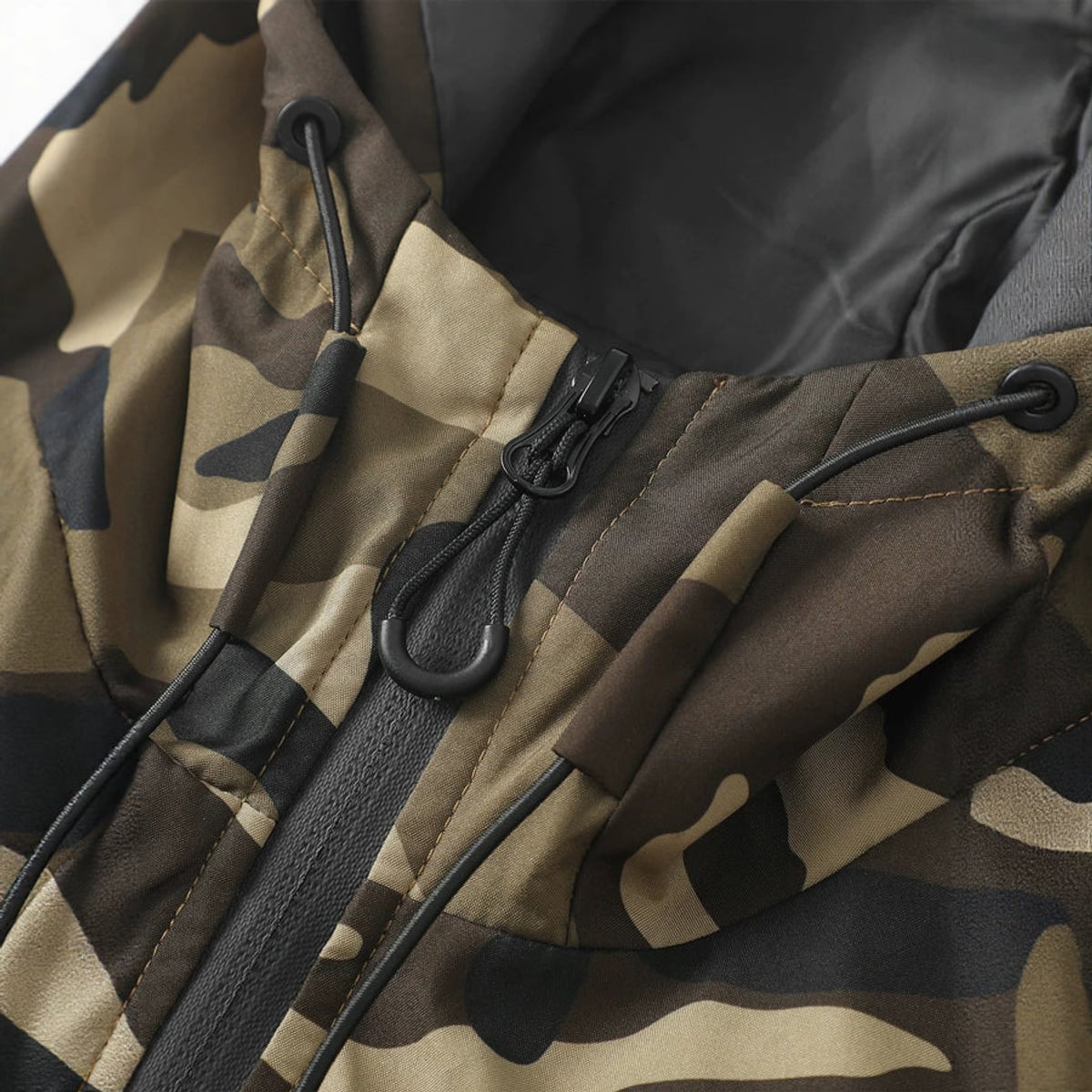 men's hooded camouflage jacket