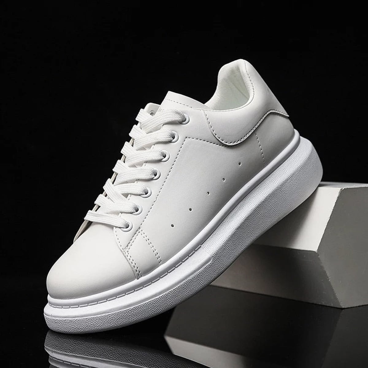 men's low profile everyday trainers