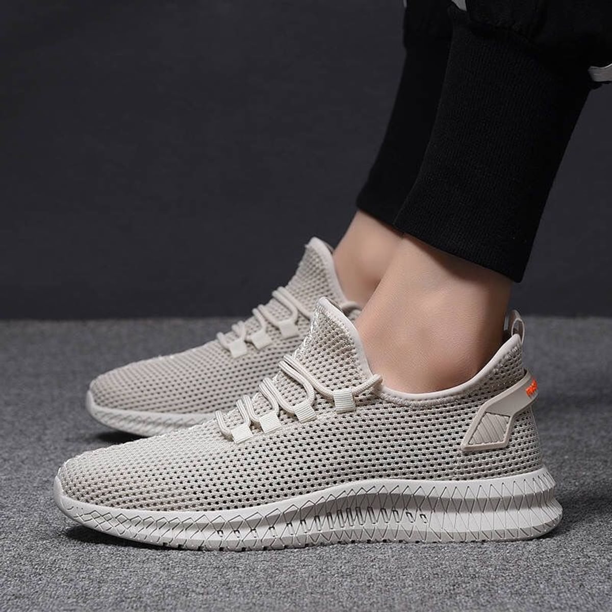 men's mesh athletic sneakers