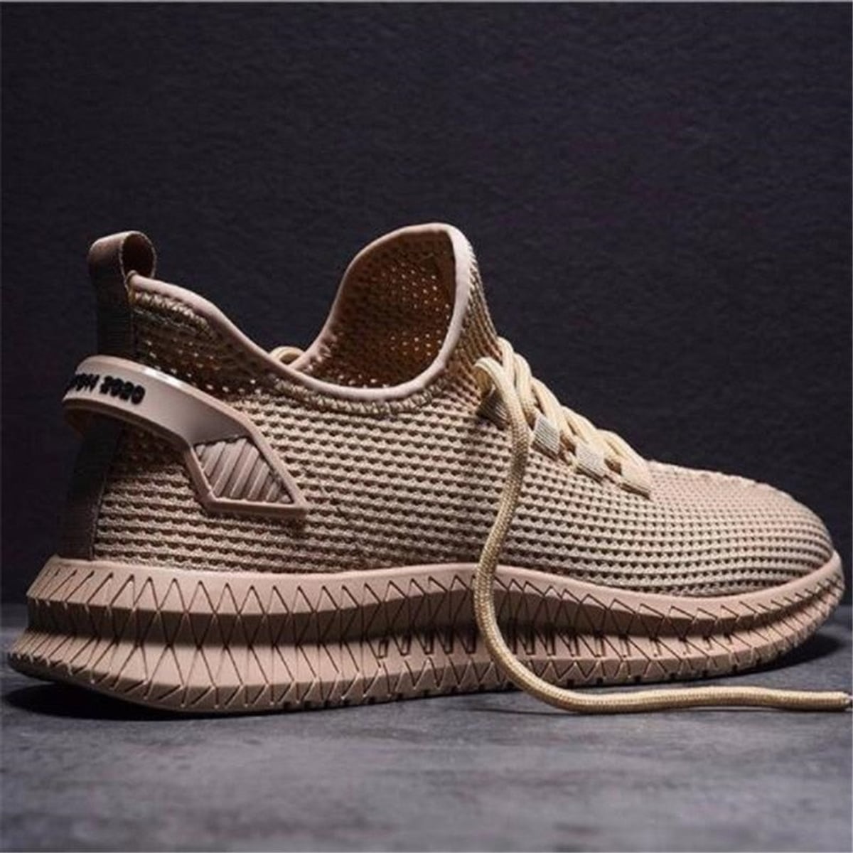 men's mesh athletic sneakers