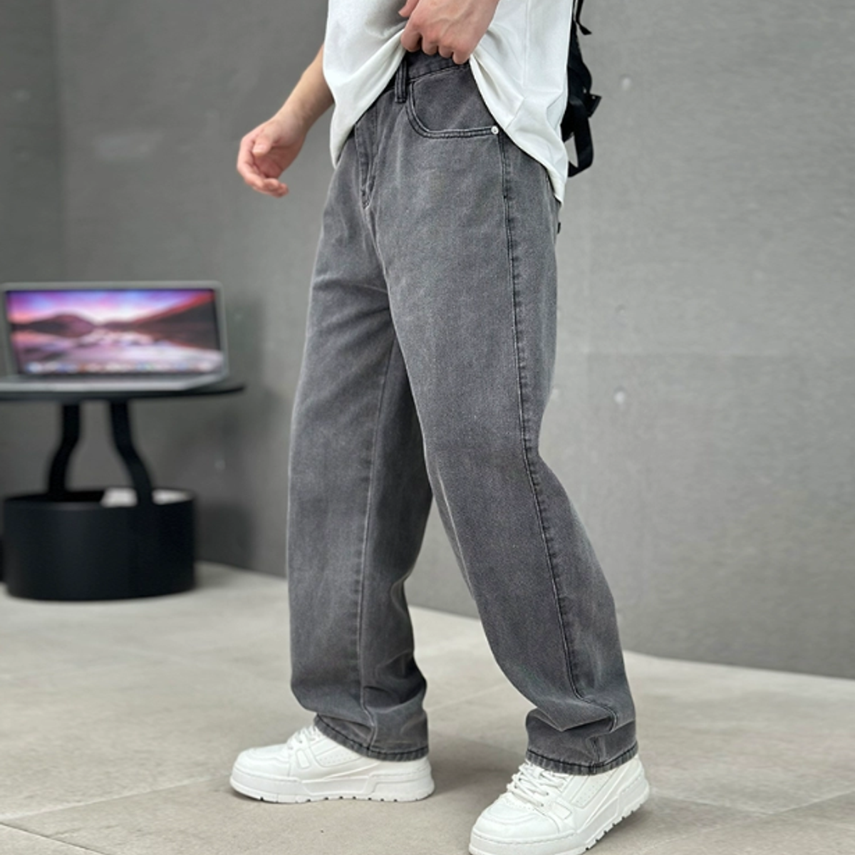 men's straight leg jeans in dark gray