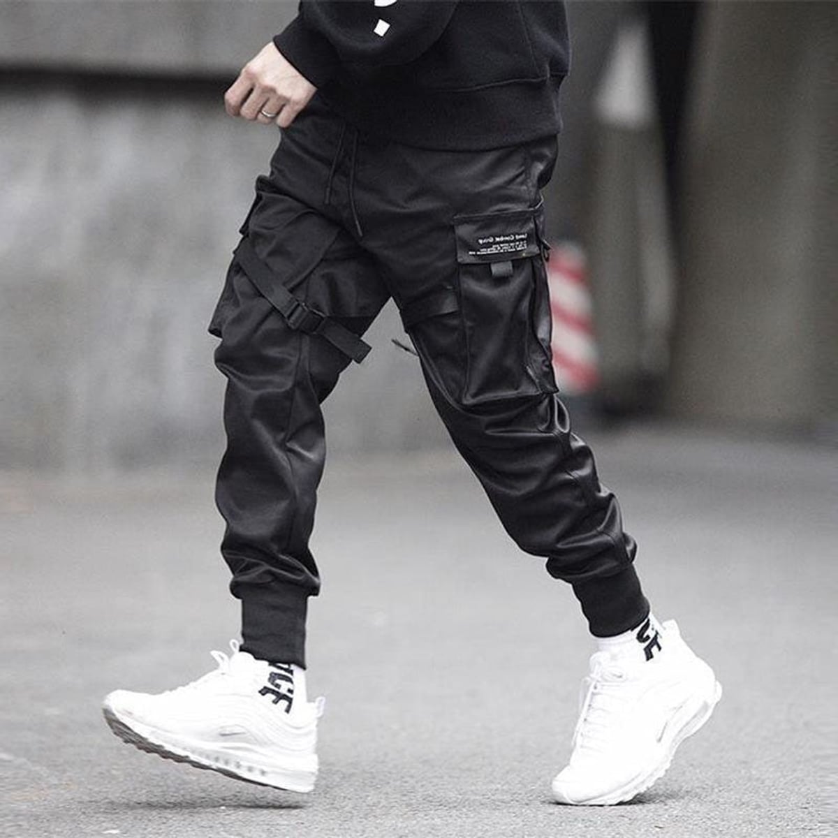 men's tactical jogger cargo trousers in black