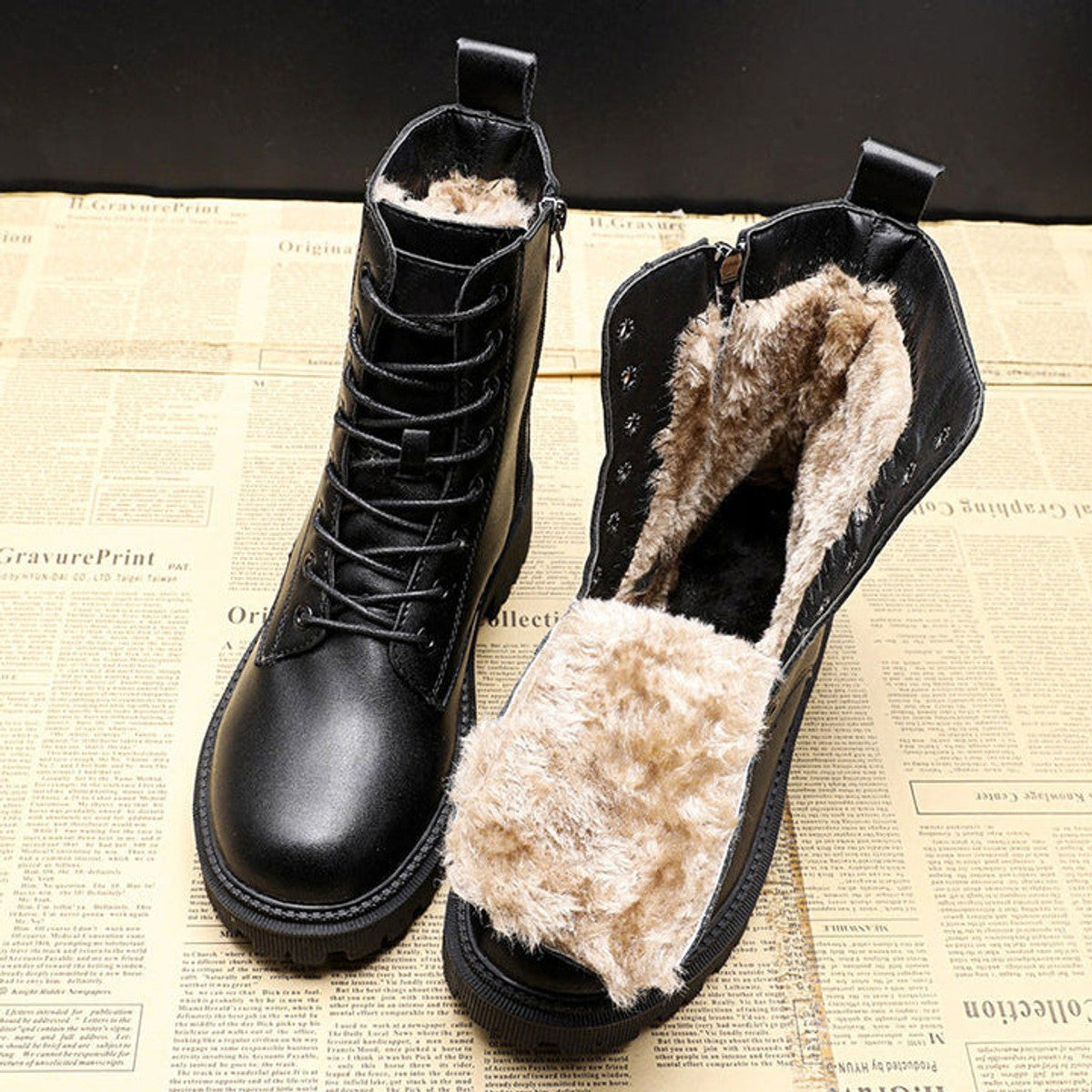 women's lined winter ankle boots in black