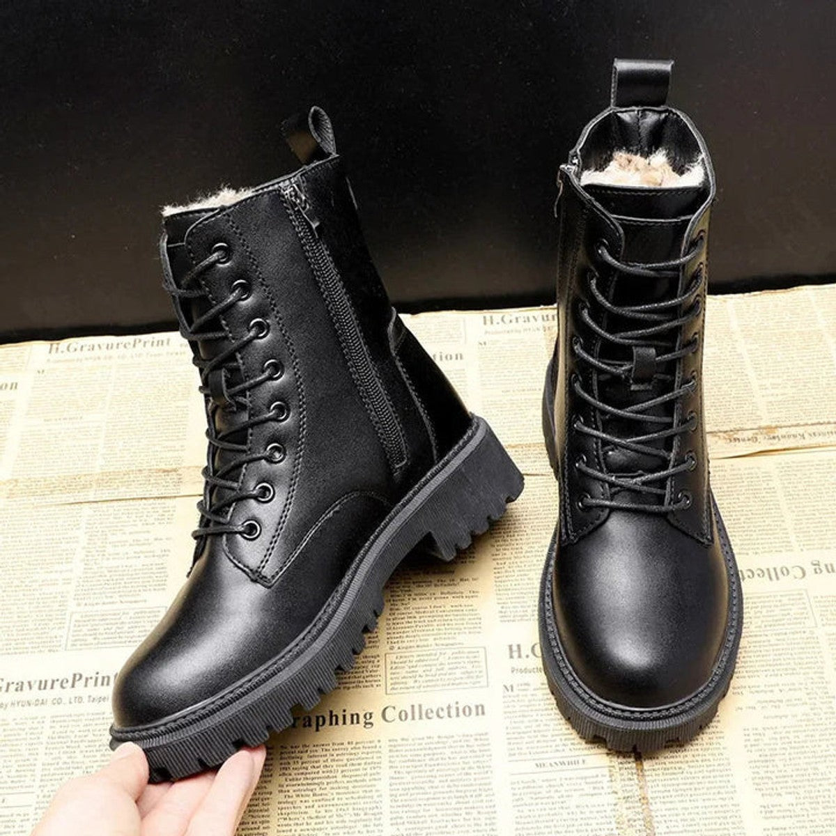 women's lined winter ankle boots in black