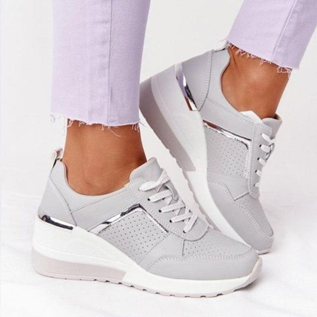 women's low profile everyday sneakers