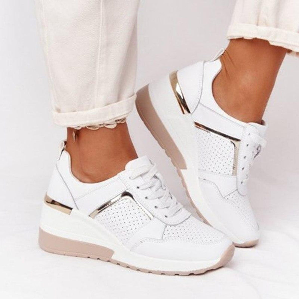 women's low profile everyday sneakers in white