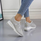 women's low profile everyday sneakers