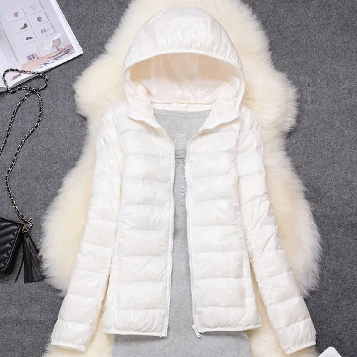 women's packable hooded puffer coat in white